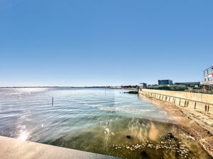 WATERSIDE MARINA- click for photo gallery